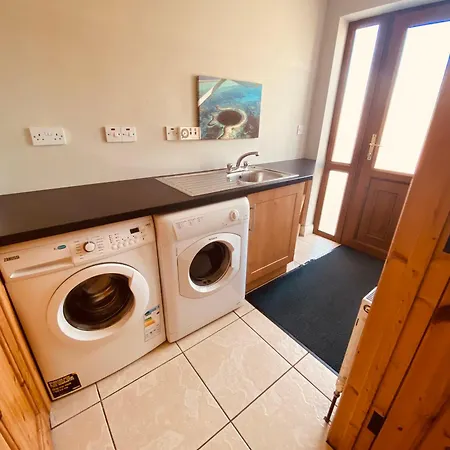 Cosy 3 Bedroom Townhouse With Wood Pellet Stove! Foxford