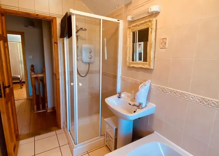 Cosy 3 Bedroom Townhouse With Wood Pellet Stove! Ferienhaus *