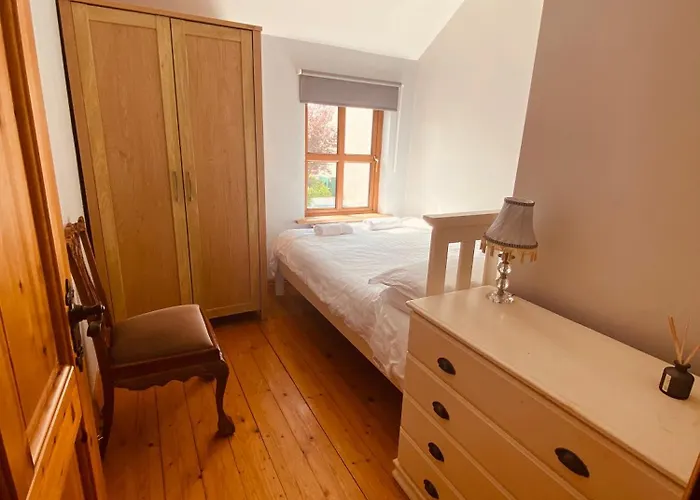 Cosy 3 Bedroom Townhouse With Wood Pellet Stove! Ferienhaus *